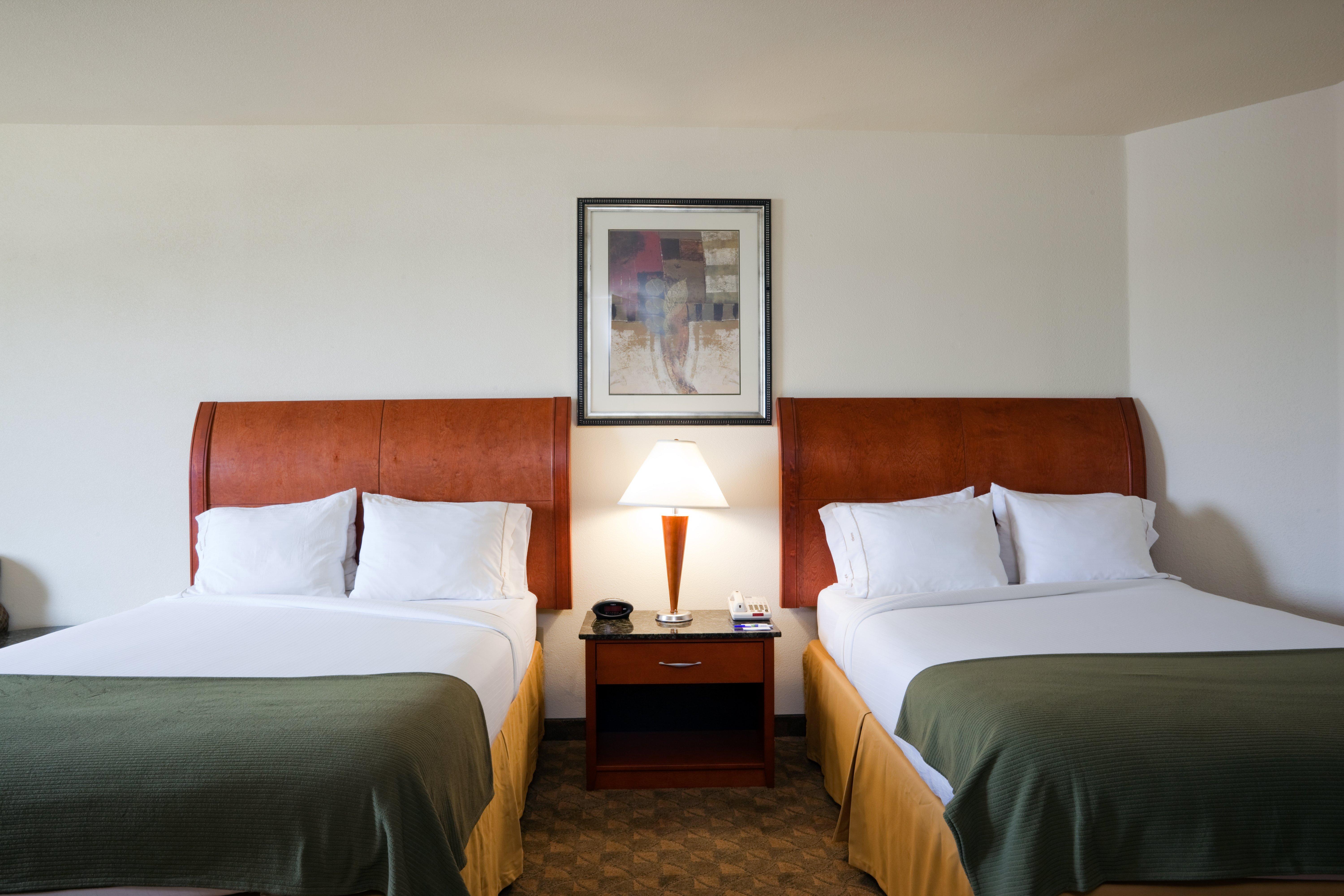 Holiday Inn Express Hotel And Suites Fairfield-North By Ihg Екстер'єр фото