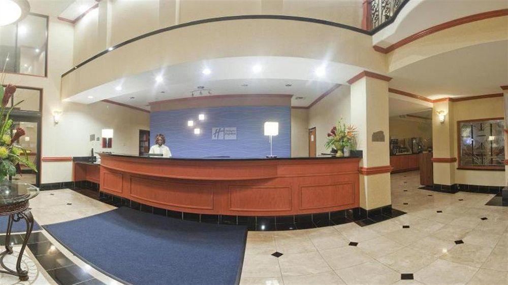 Holiday Inn Express Hotel And Suites Fairfield-North By Ihg Екстер'єр фото
